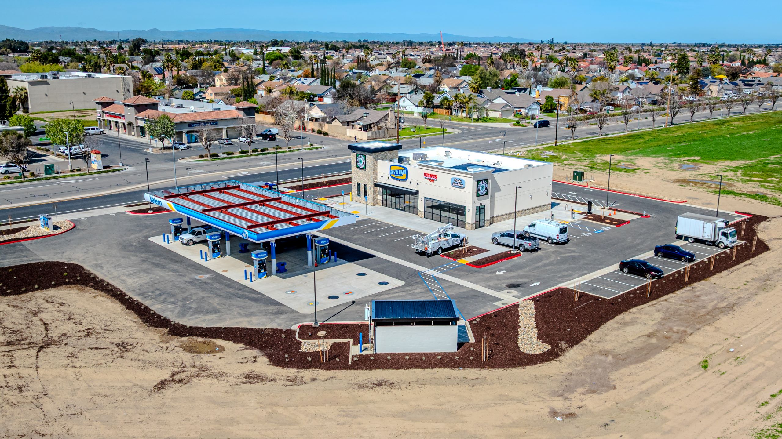 Day and Night market - Cooper Chase